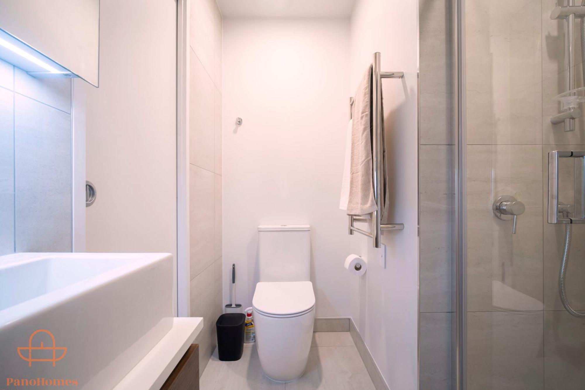 Modern Townhouse Close To City With Full Kitchen - Ellerslie Auckland Eksteriør billede