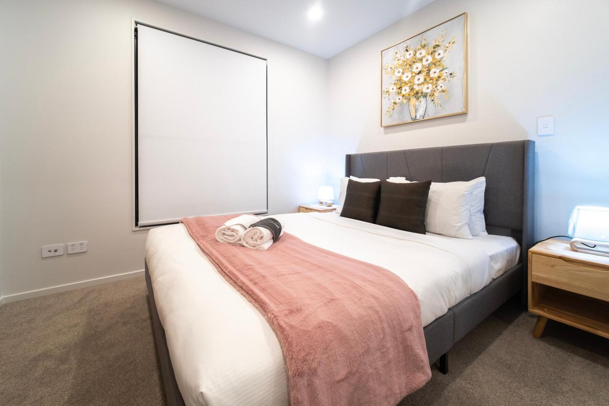 Modern Townhouse Close To City With Full Kitchen - Ellerslie Auckland Eksteriør billede